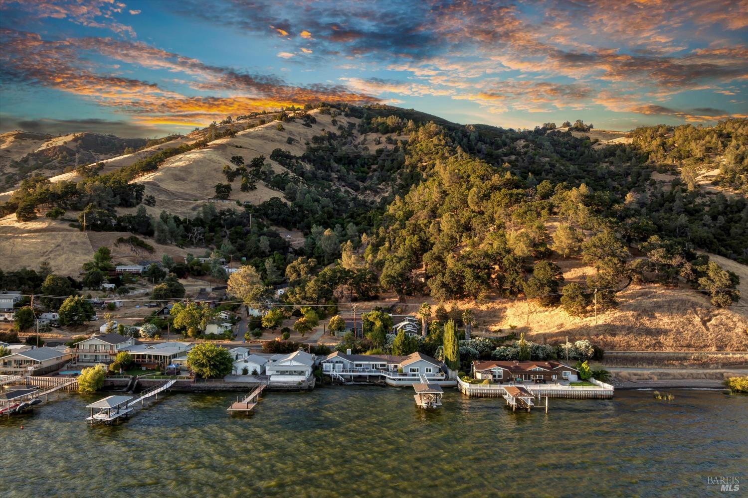 4397 E State Hwy 20 Highway