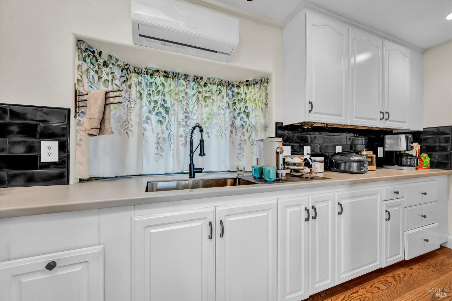 4397 E State Hwy 20 Highway