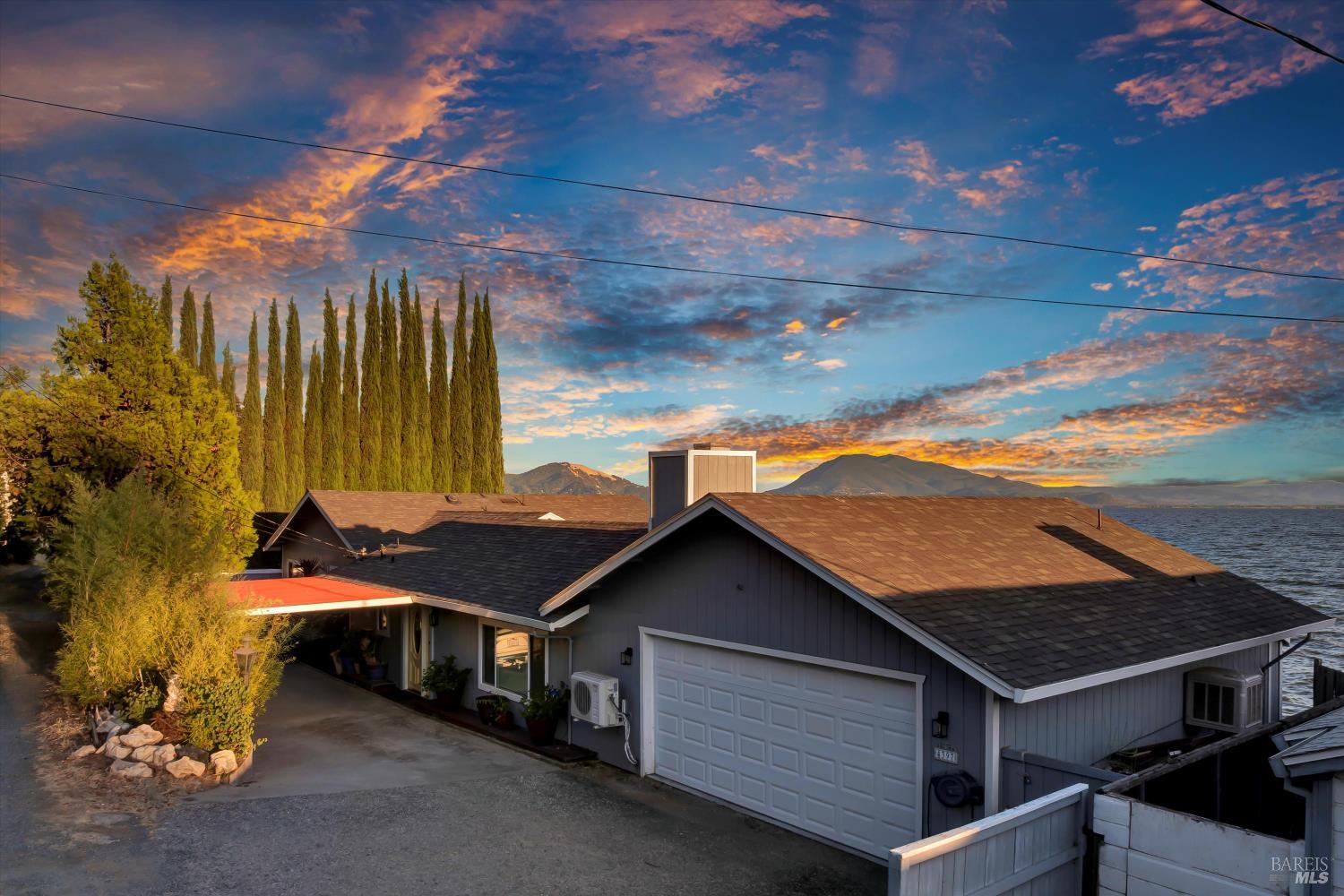 4397 E State Hwy 20 Highway