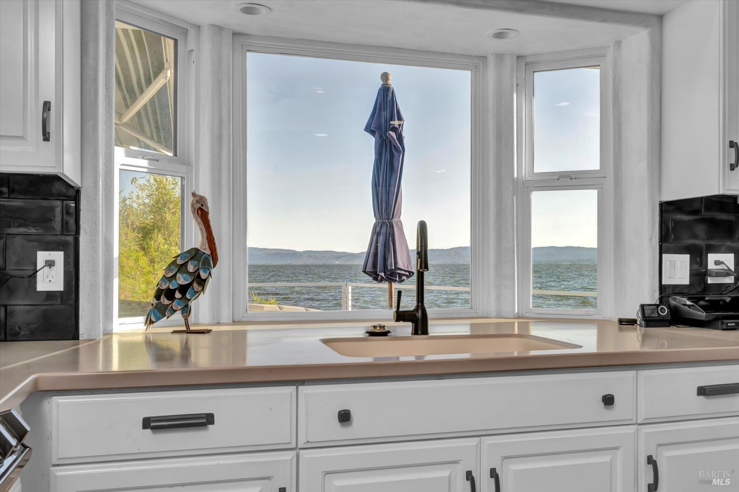 4397 E State Hwy 20 Highway