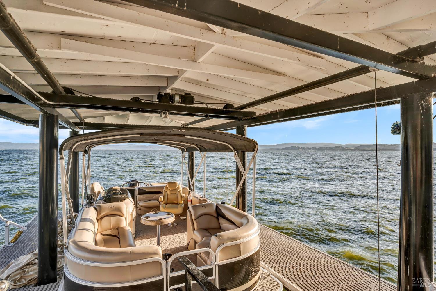 4397 E State Hwy 20 Highway