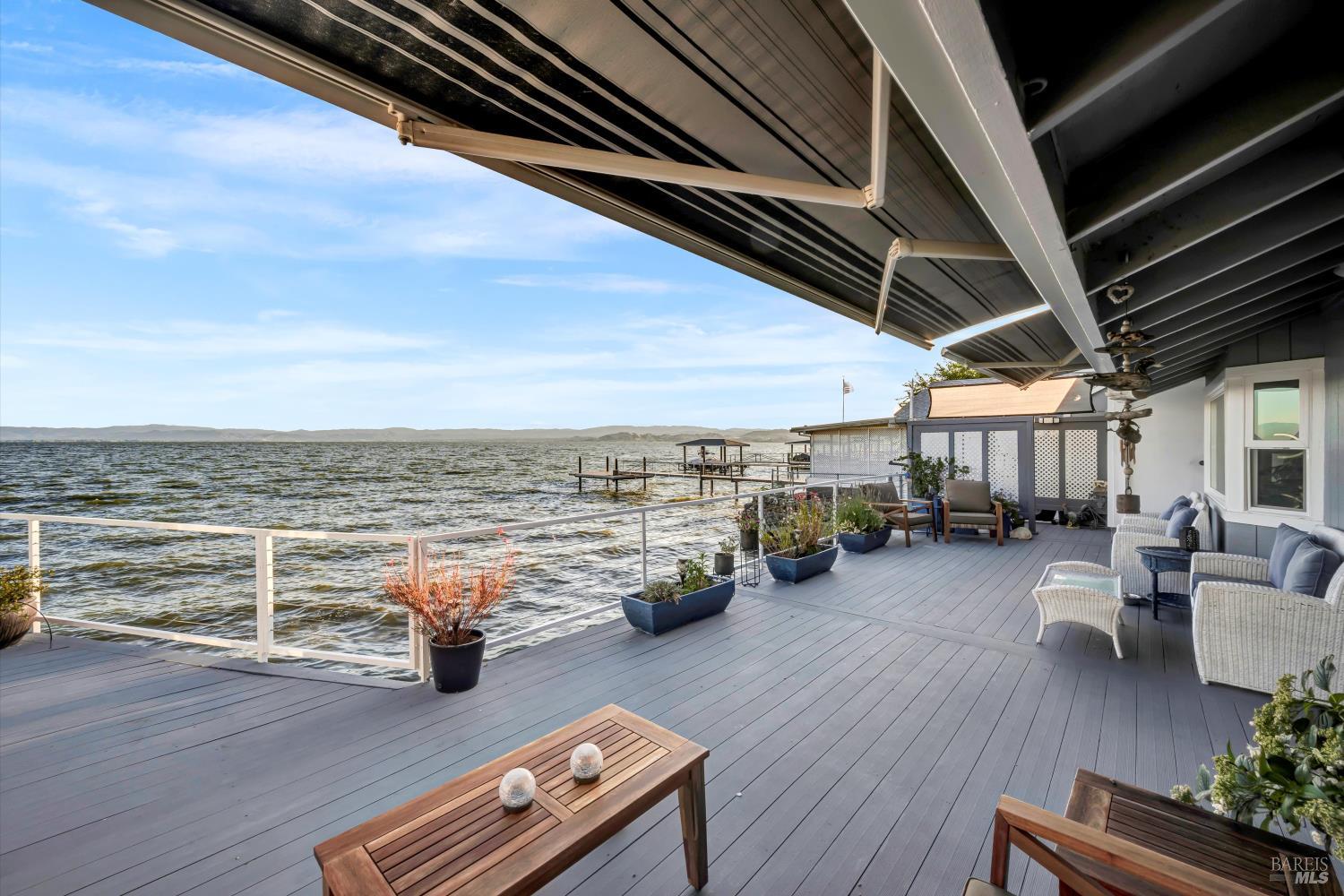 4397 E State Hwy 20 Highway