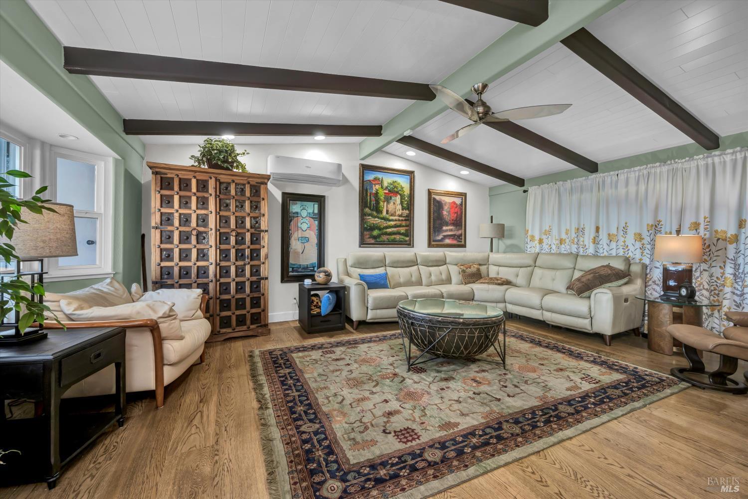 4397 E State Hwy 20 Highway