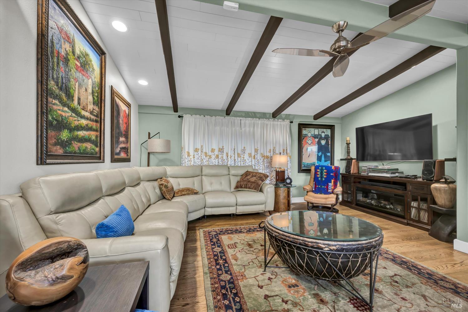 4397 E State Hwy 20 Highway