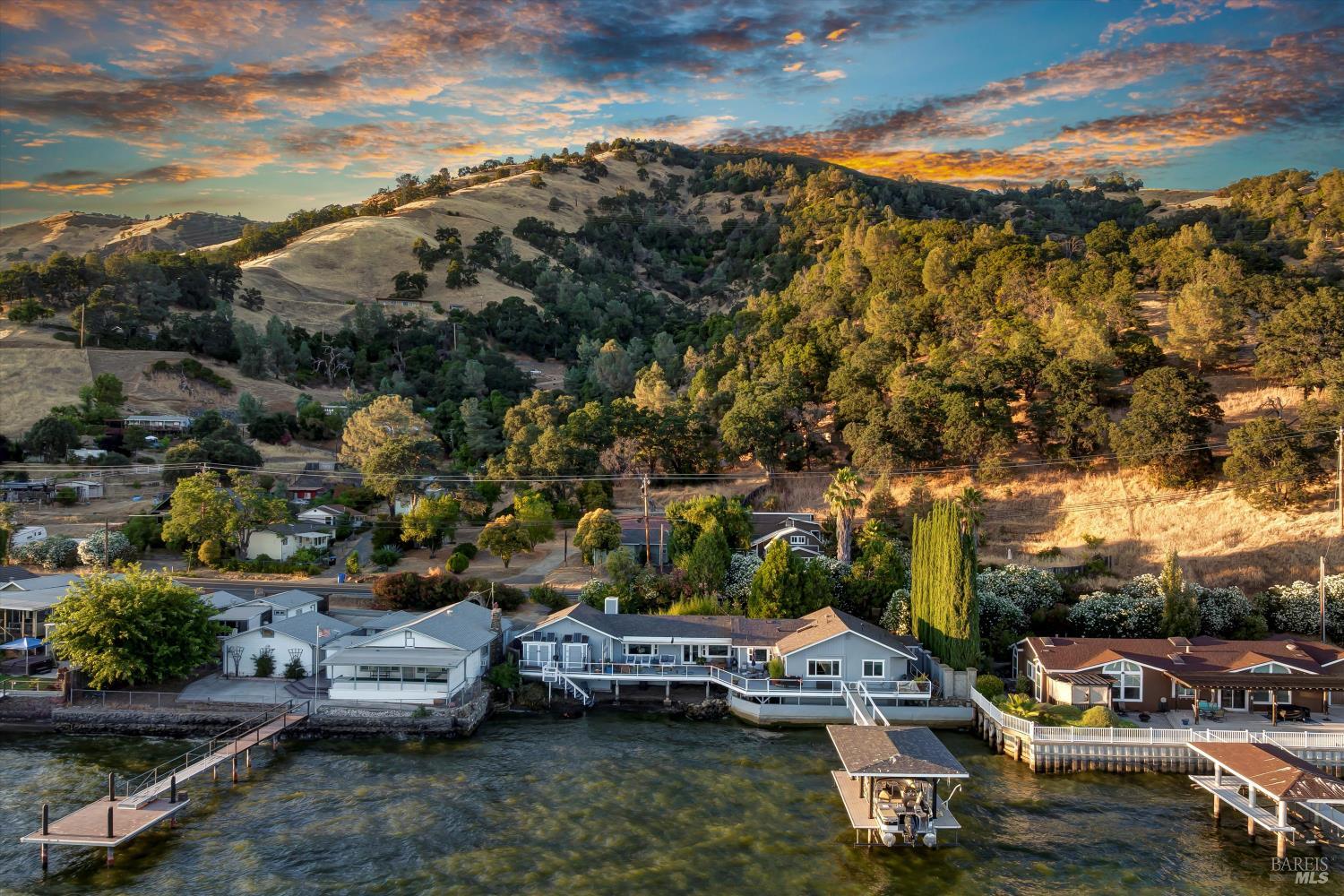 4397 E State Hwy 20 Highway