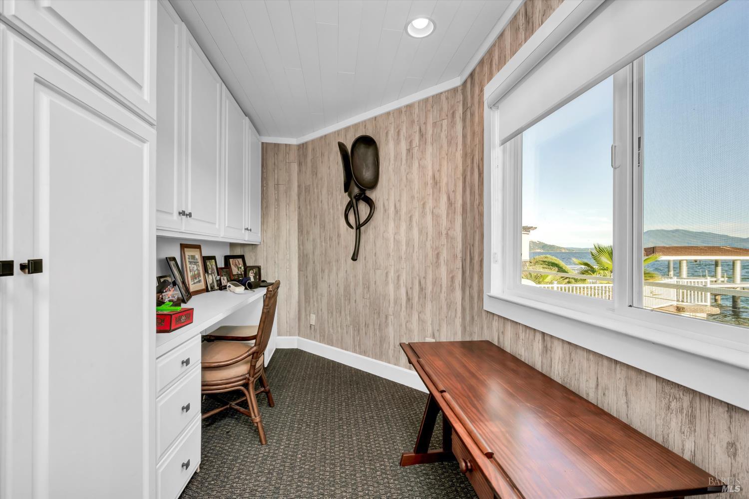 4397 E State Hwy 20 Highway