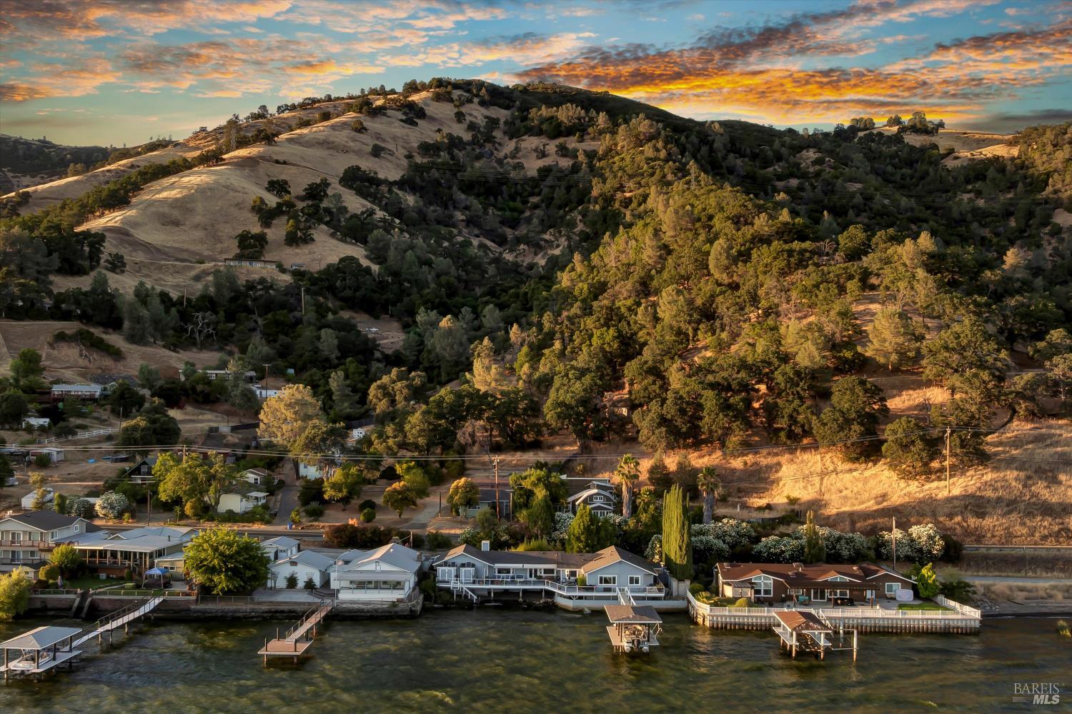 4397 E State Hwy 20 Highway