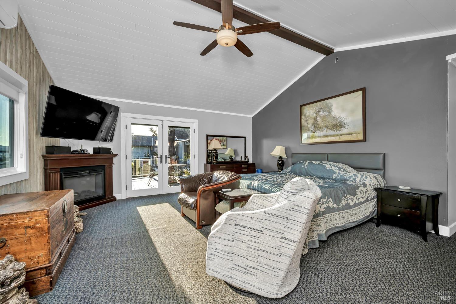 4397 E State Hwy 20 Highway