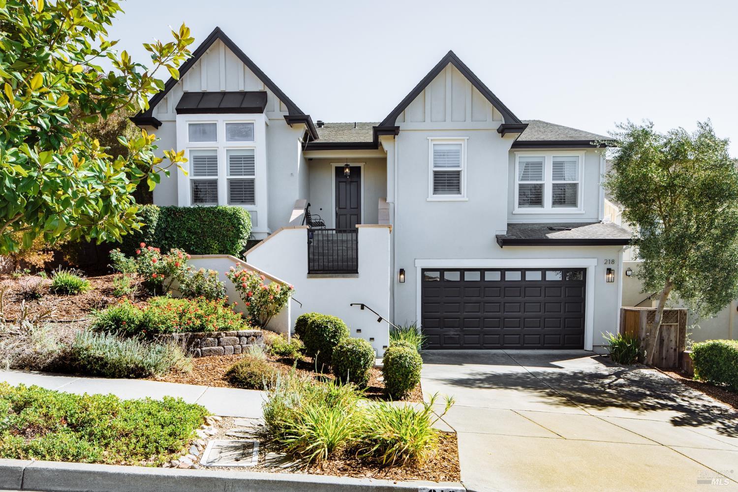 218 Jacquelyn Ln