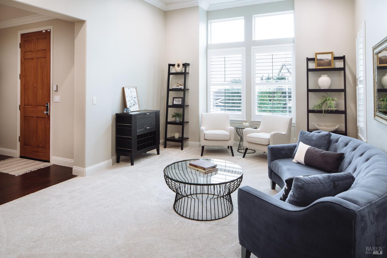 218 Jacquelyn Ln