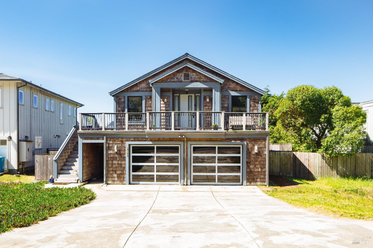 221 Oceana Drive