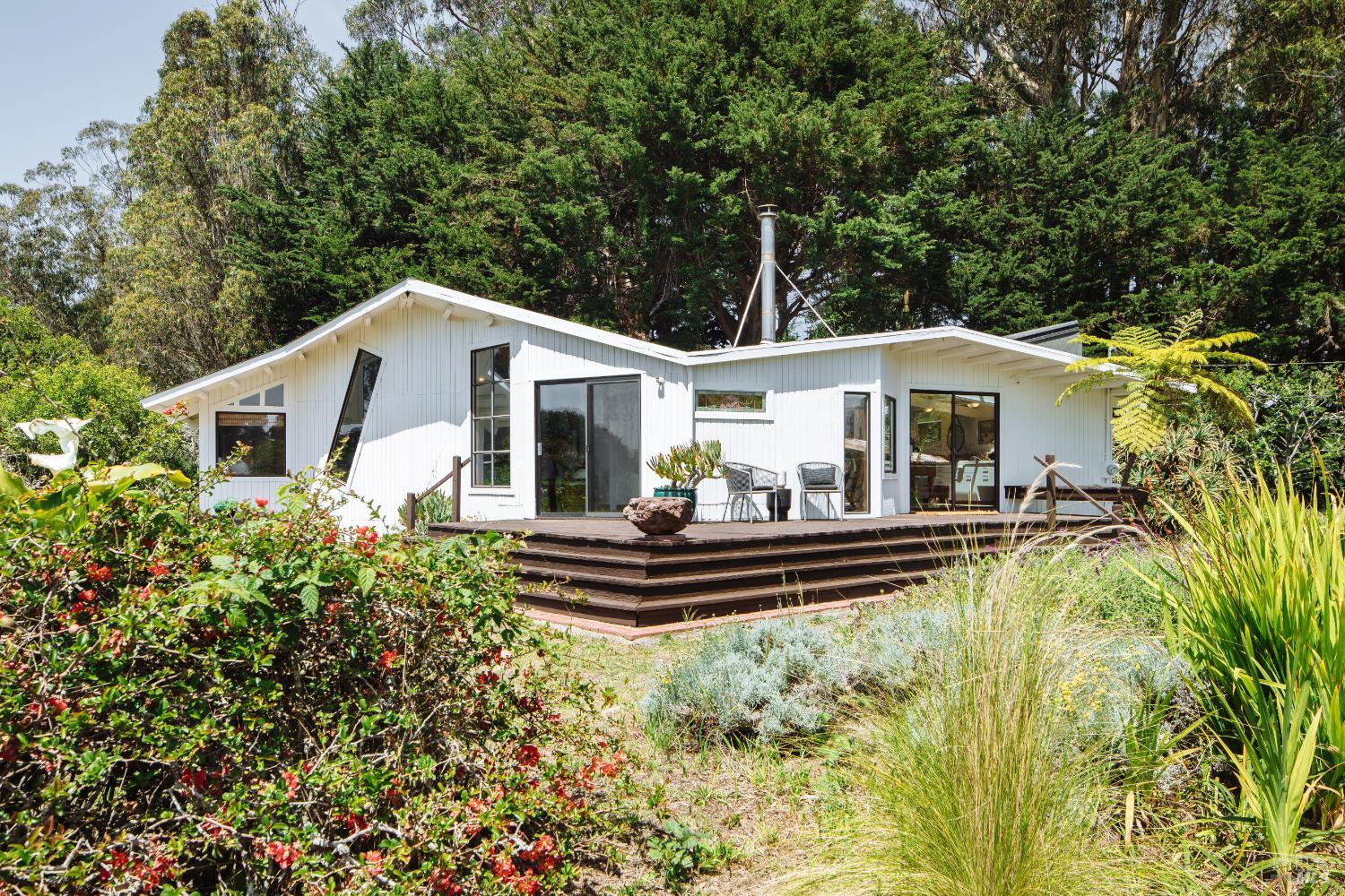 585 Evergreen Road