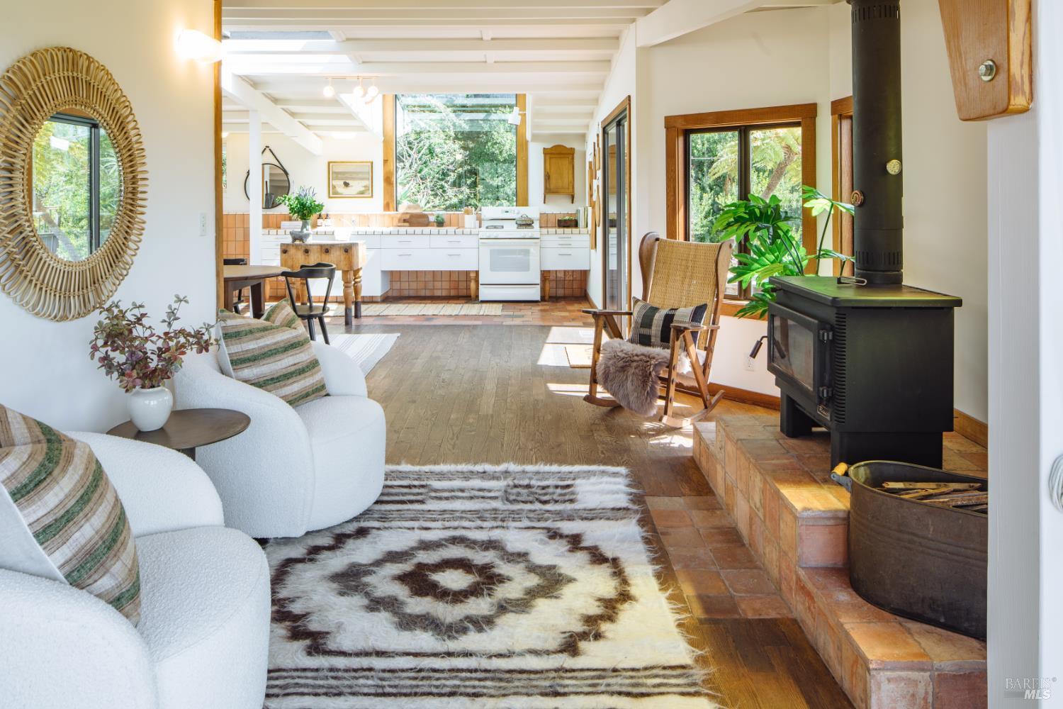 585 Evergreen Road