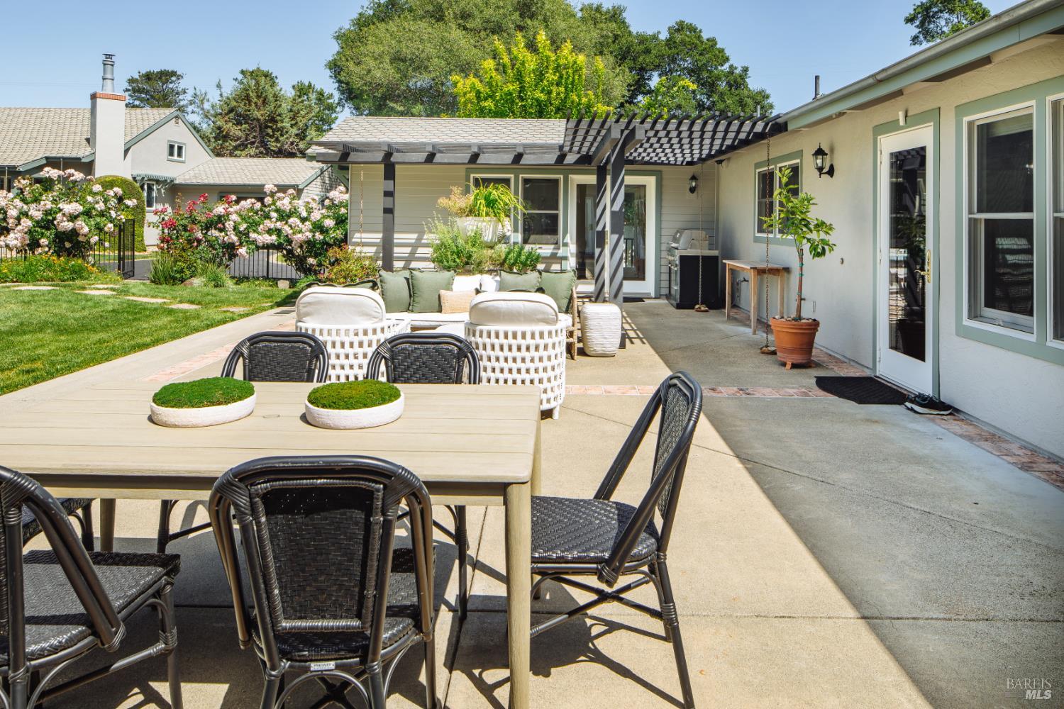 2288 Vineyard Road