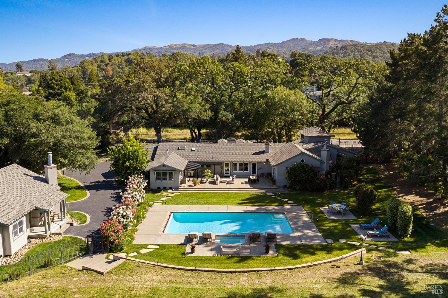 2288 Vineyard Road