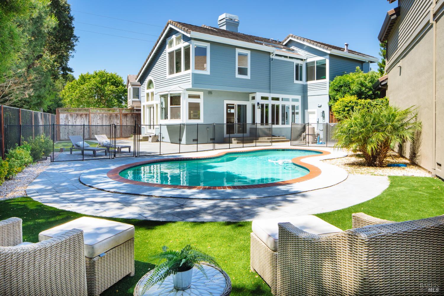 4 Spanish Bay Court