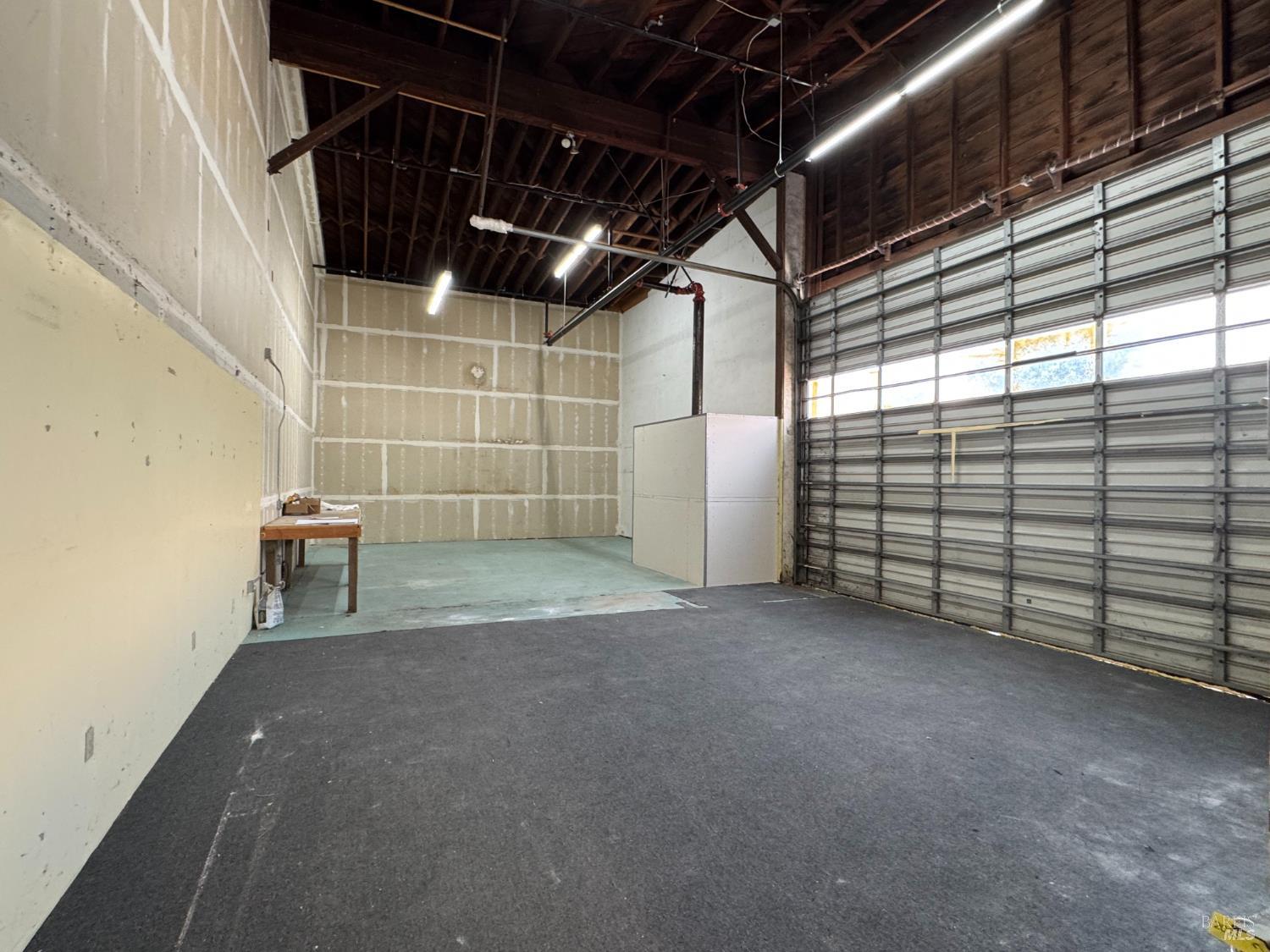 409 Petaluma Boulevard S