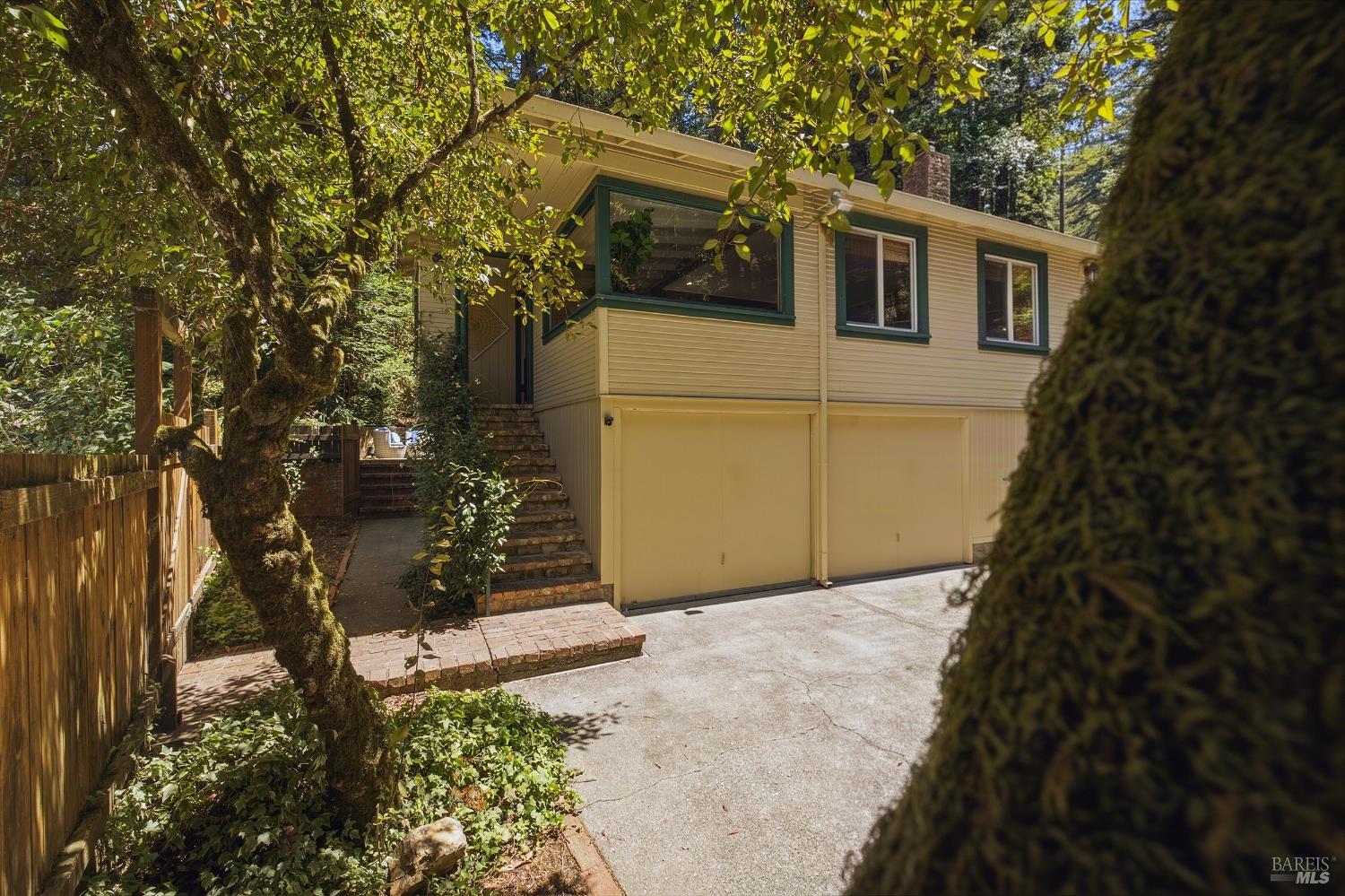 11725 Tunstall Drive
