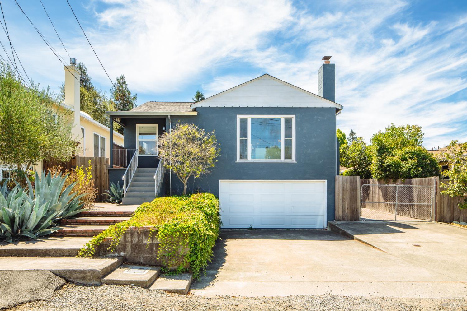 8 Cochrane Way