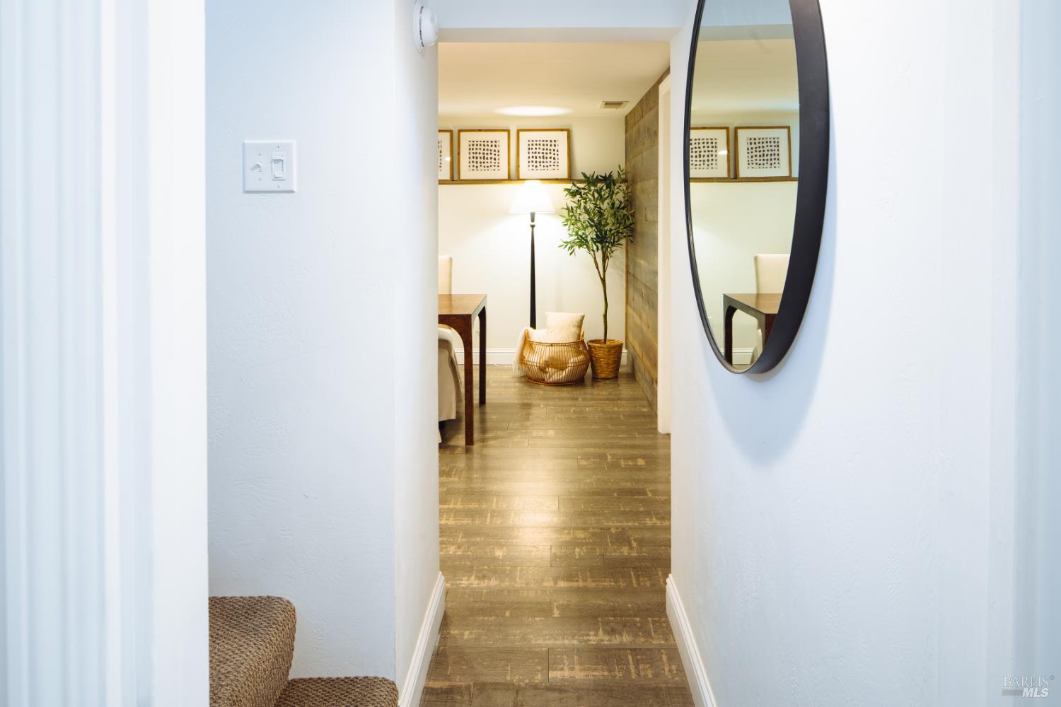 8 Cochrane Way