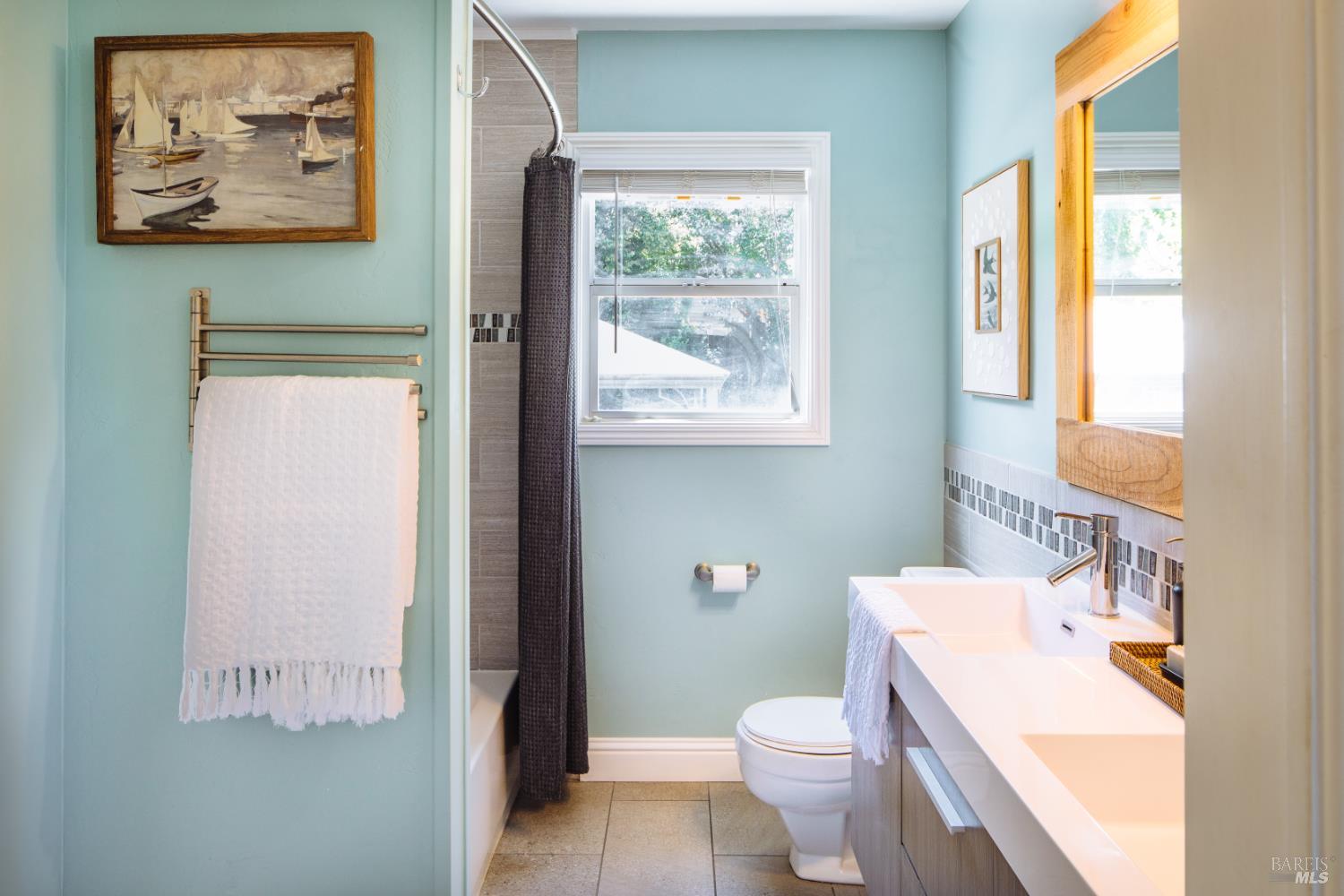 8 Cochrane Way