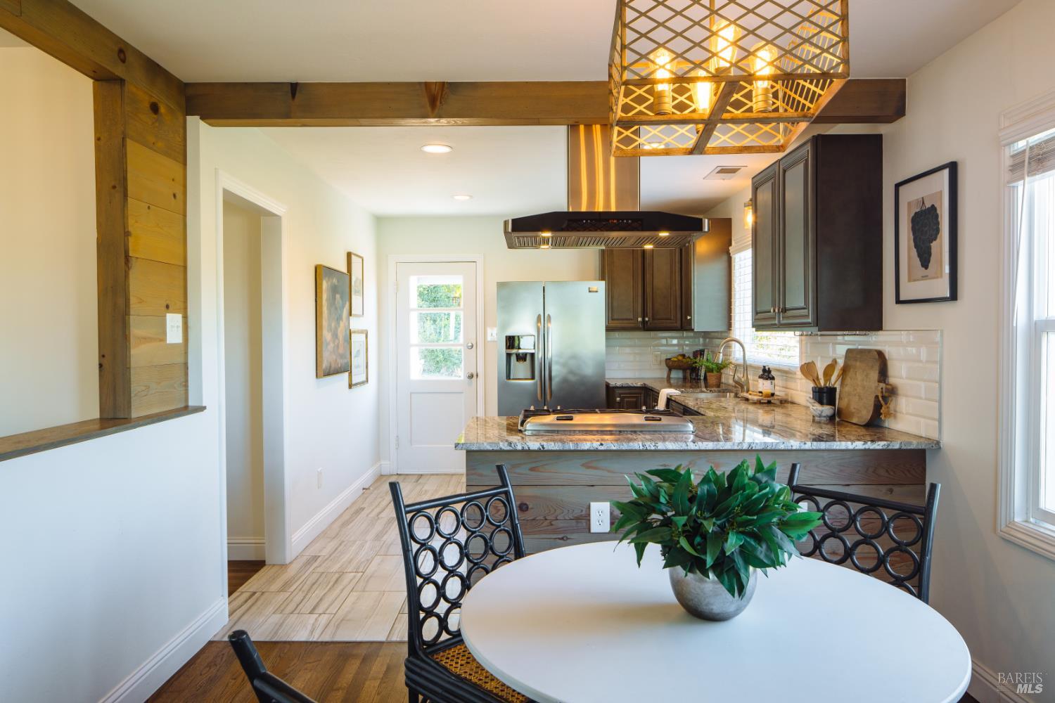 8 Cochrane Way