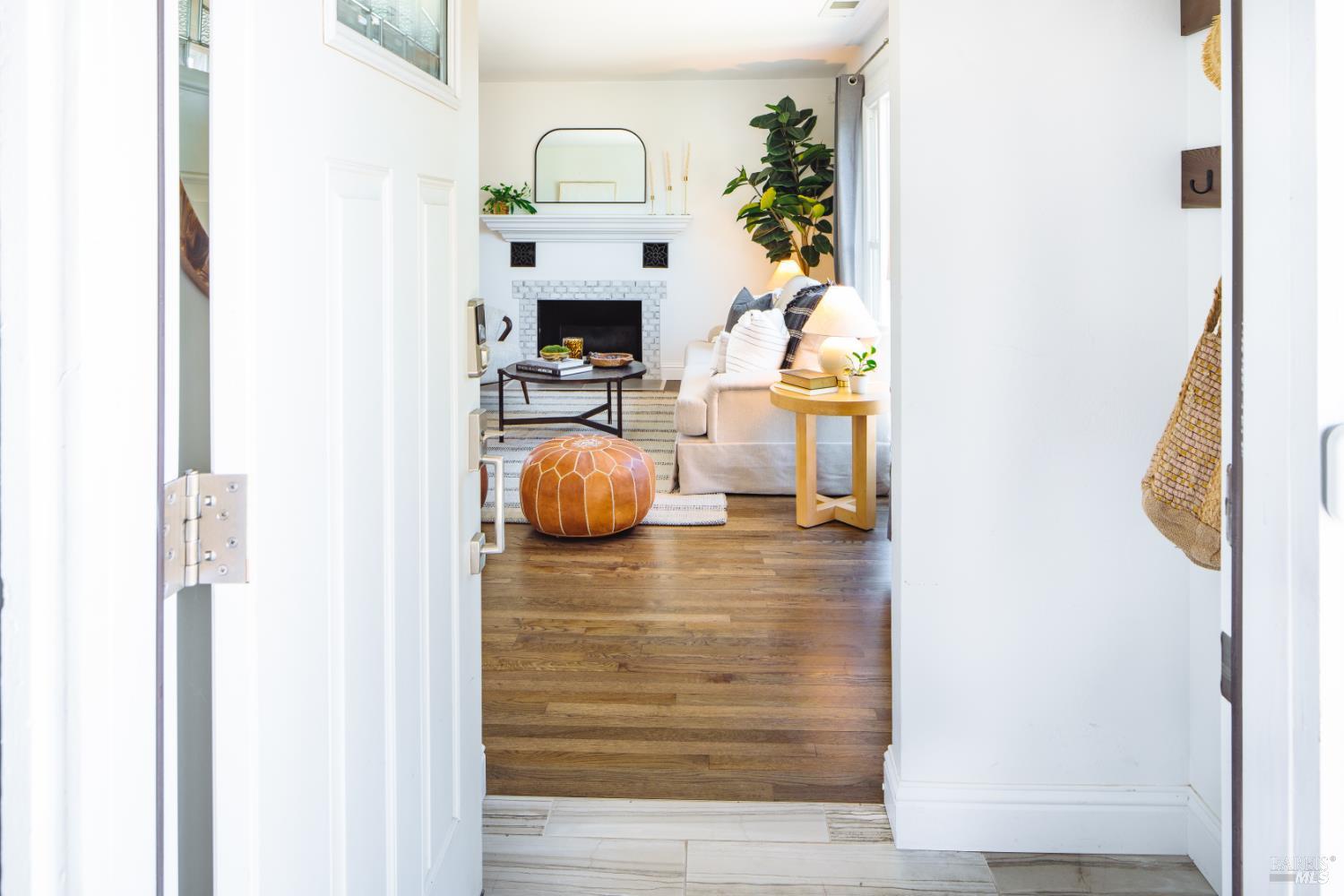 8 Cochrane Way