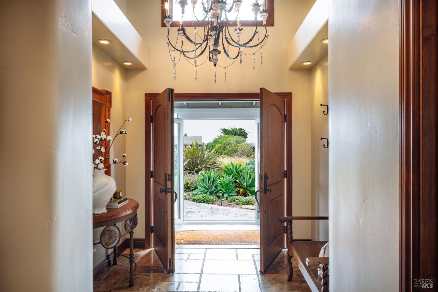 125 Calle Del Sol Avenue