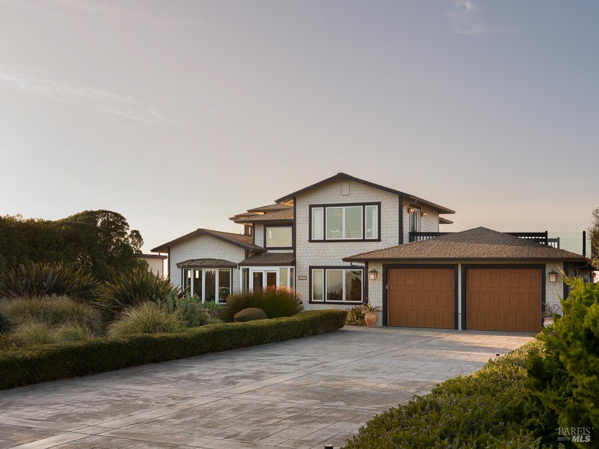 125 Calle Del Sol Avenue