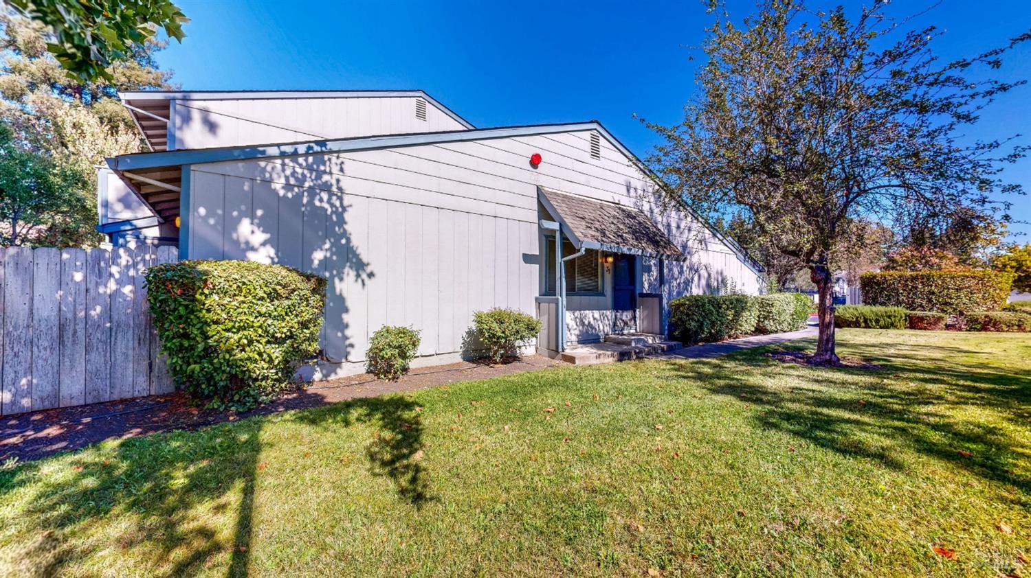 31 Conifer Square