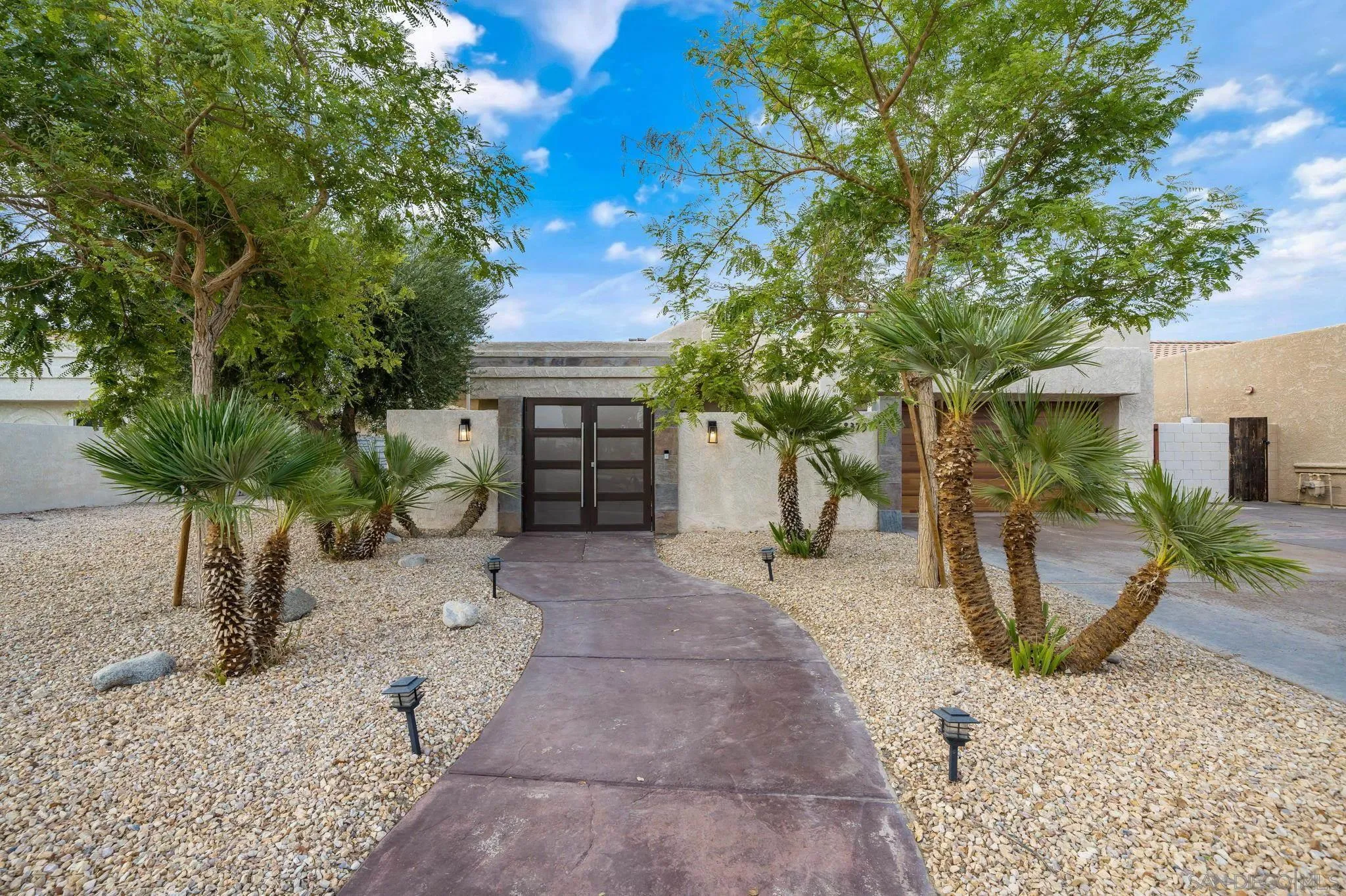 68375 Tachevah Dr