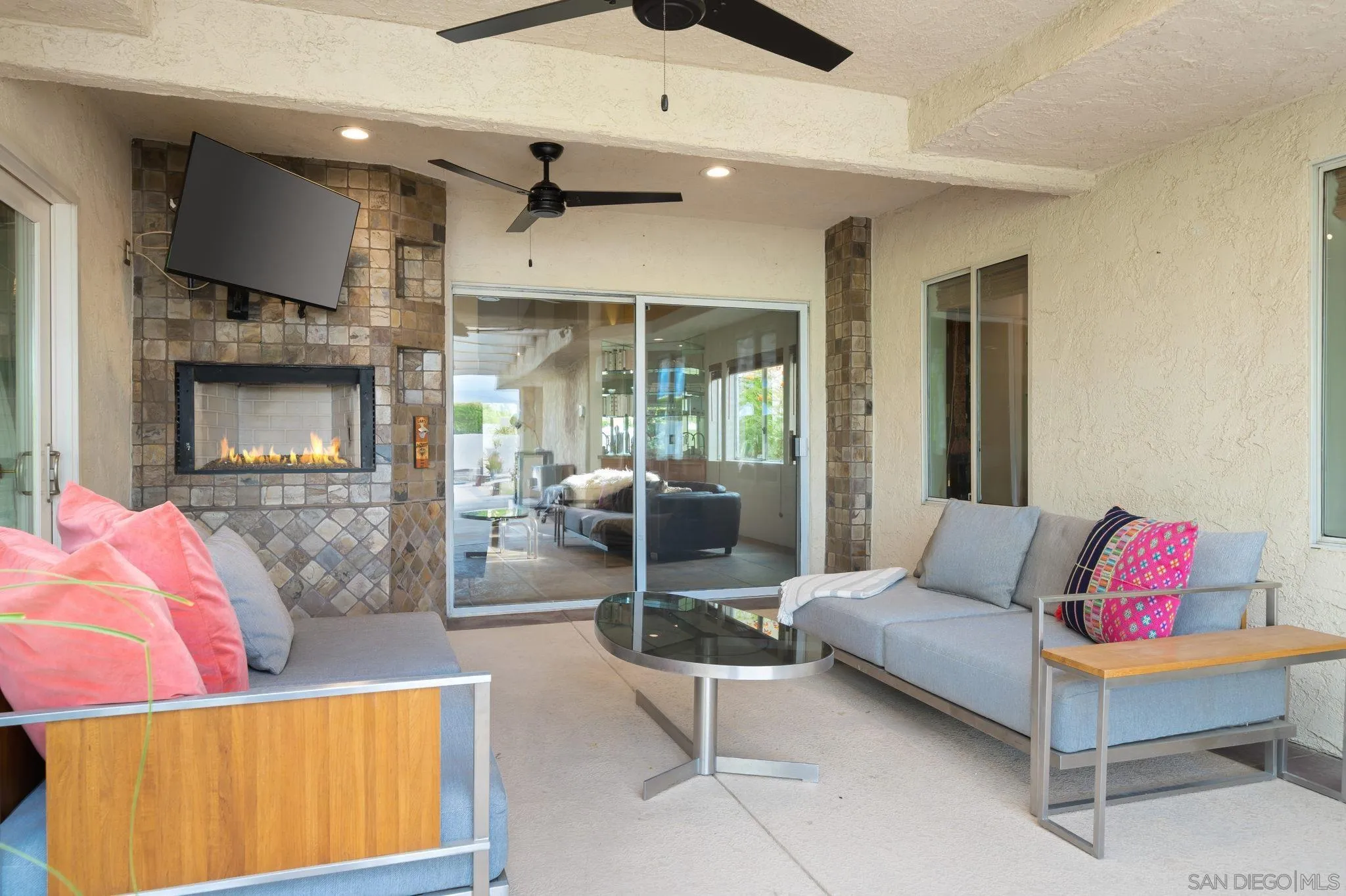 68375 Tachevah Dr
