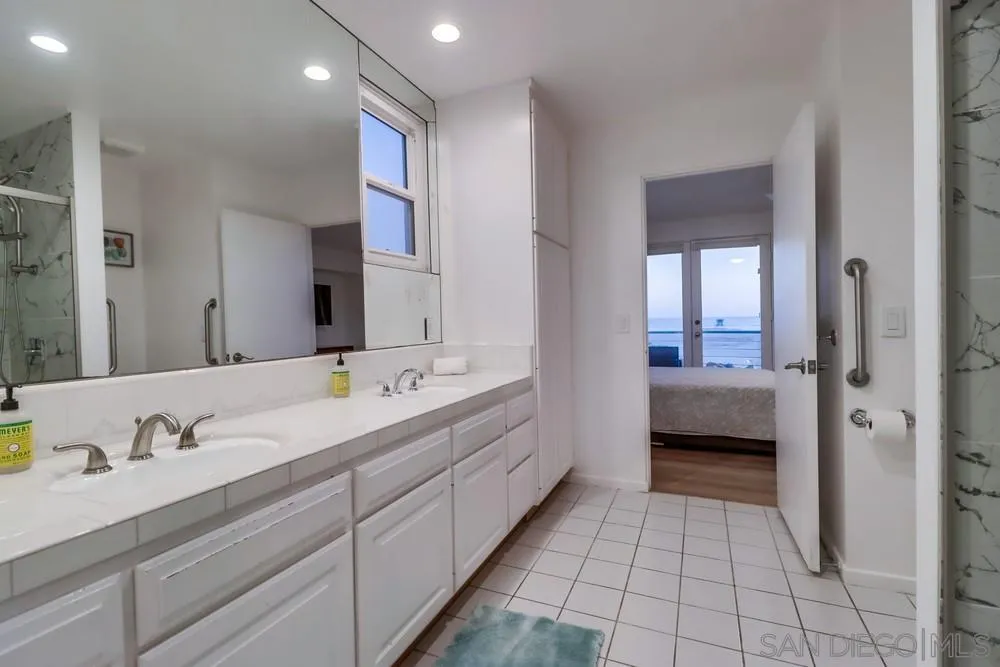 301 Ocean Boulevard