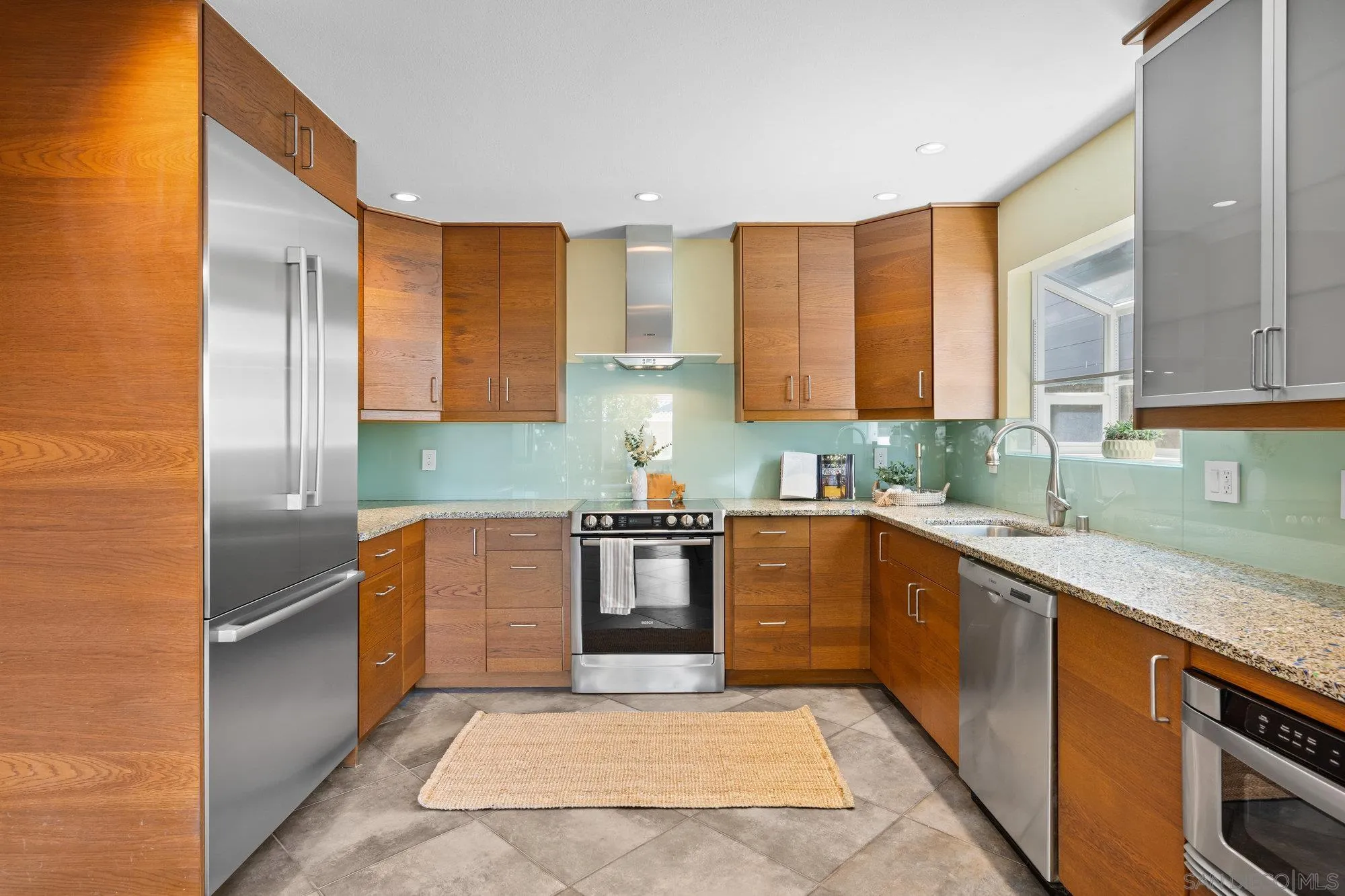 1611 San Luis Rey