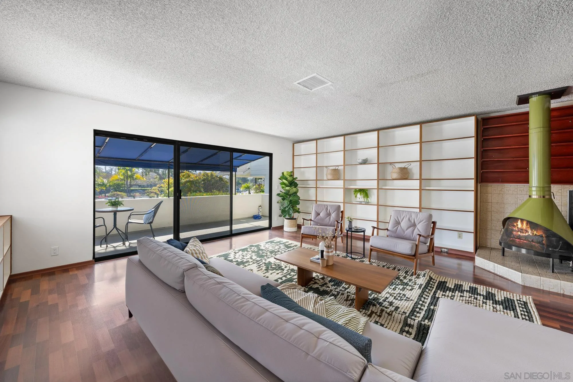 1611 San Luis Rey