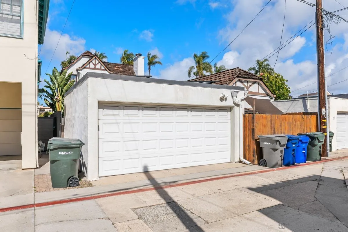 755 F Ave