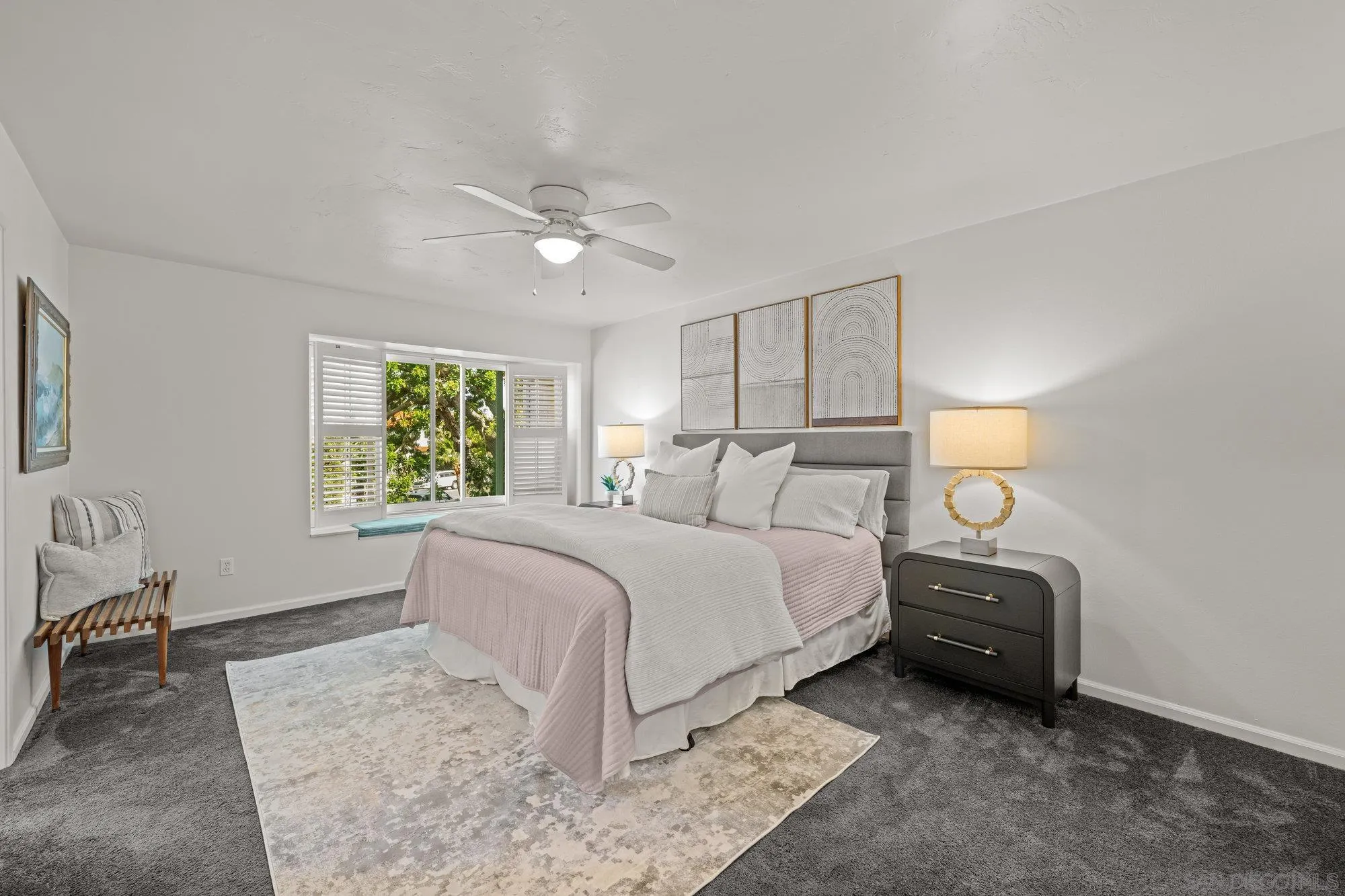 1074 Isabella Avenue