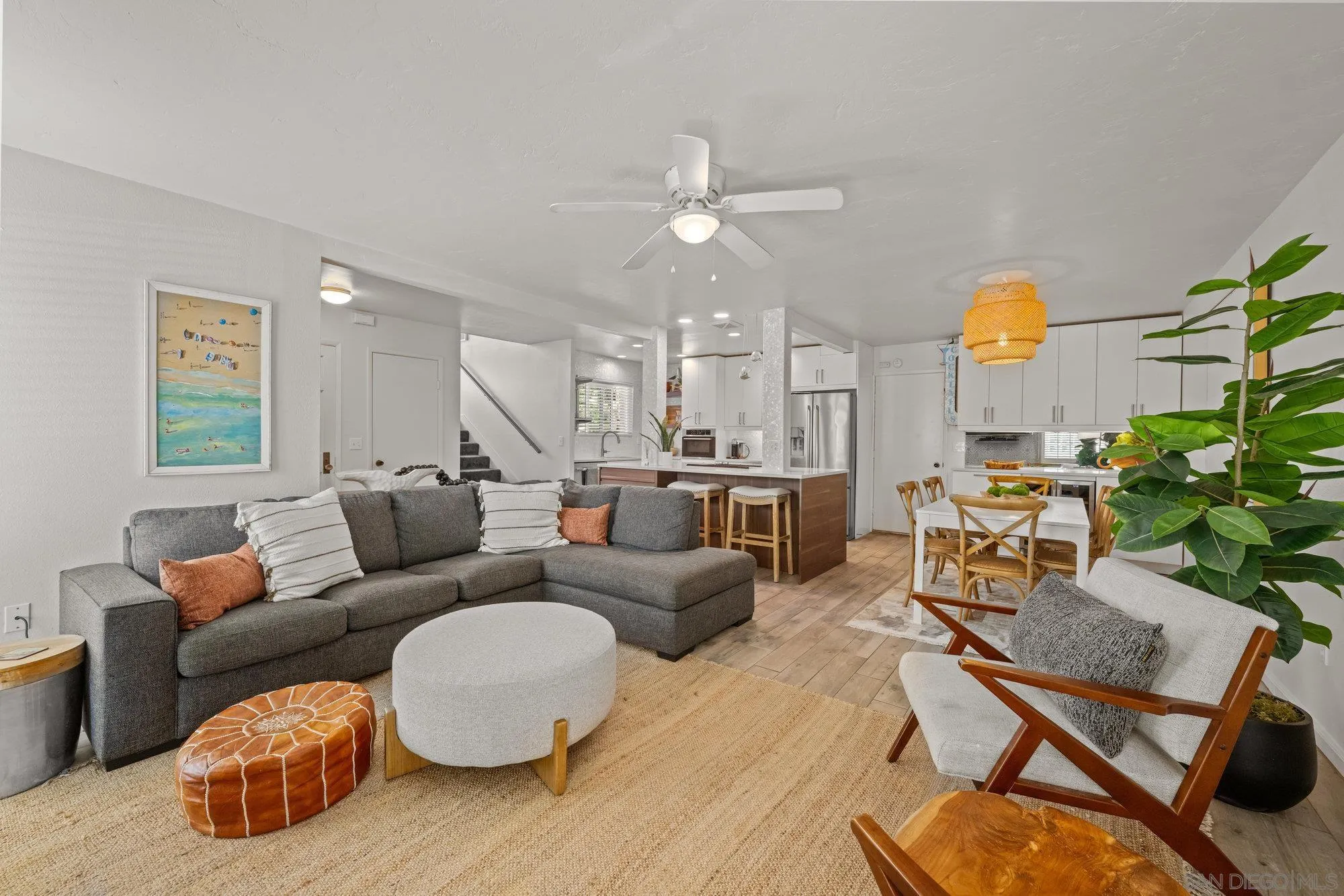 1074 Isabella Avenue