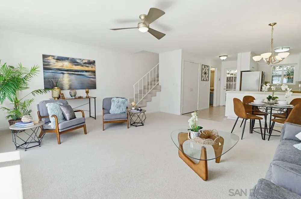 727 F Avenue