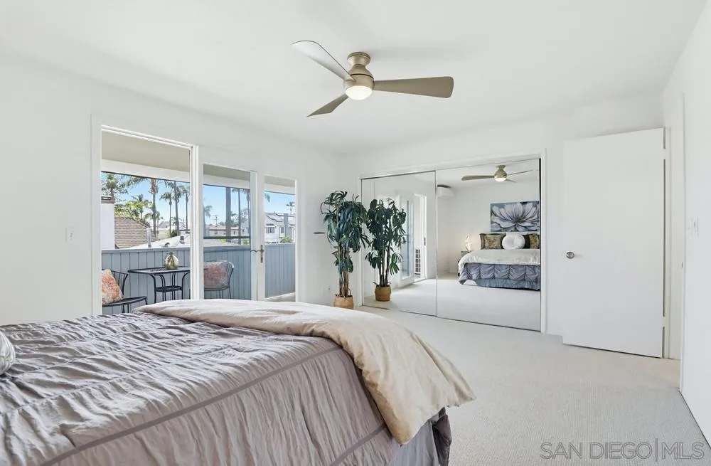 727 F Avenue