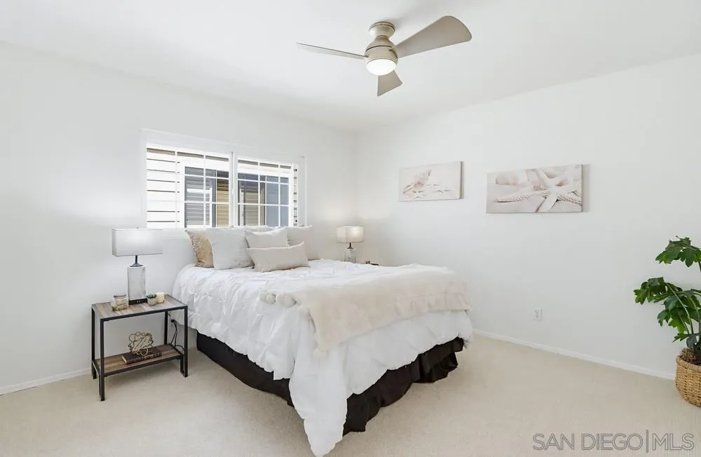 727 F Avenue