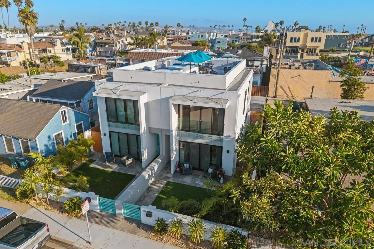 119 Date Ave