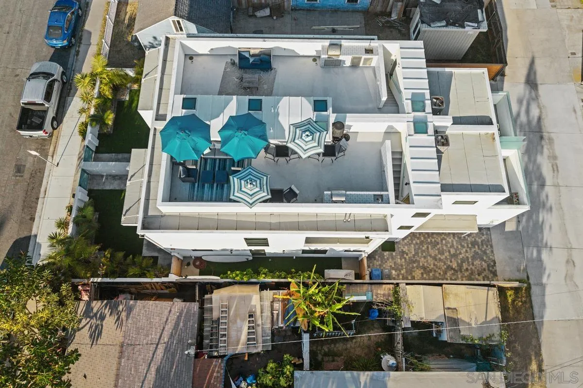 119 Date Ave