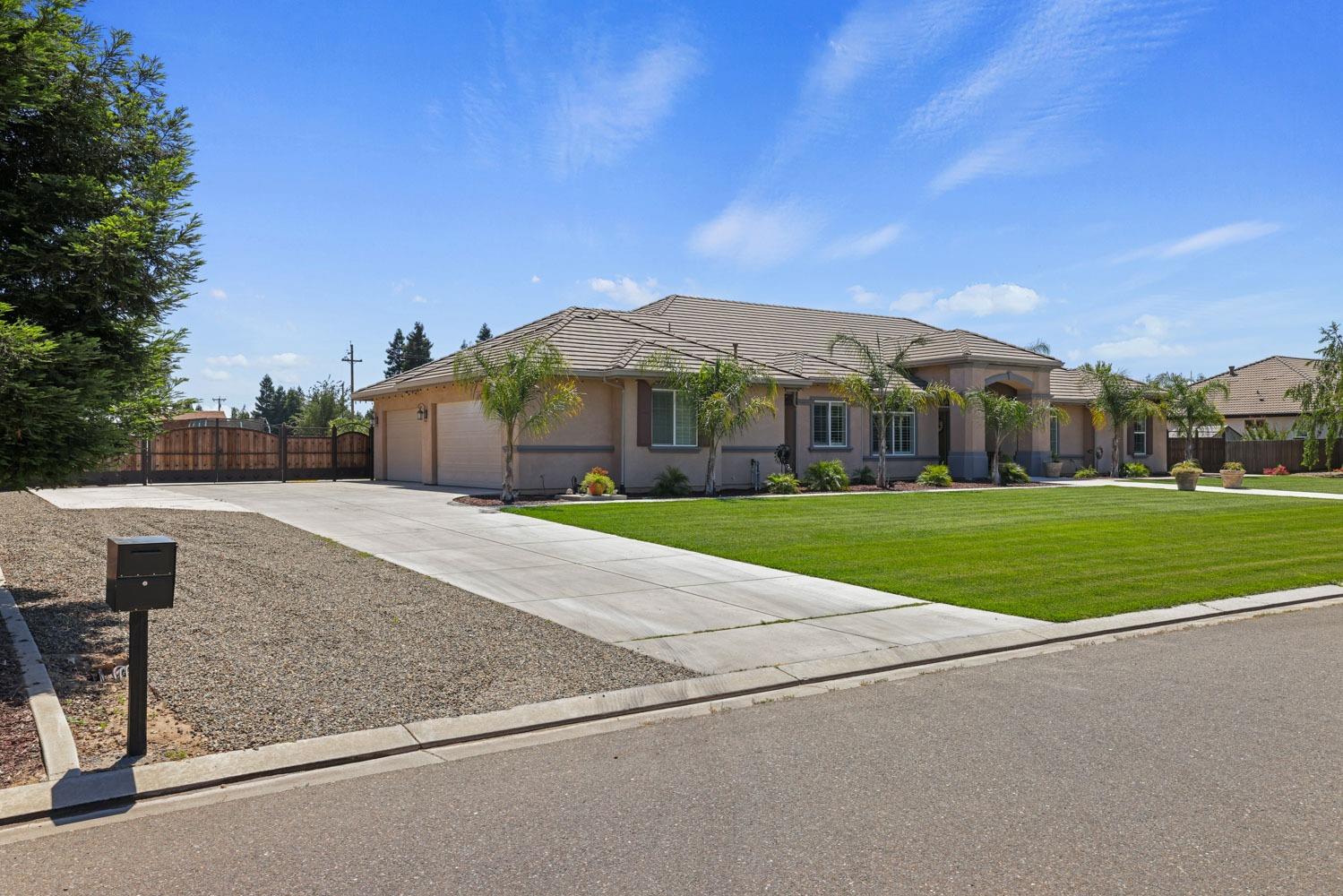 1740 Johnny Avenue