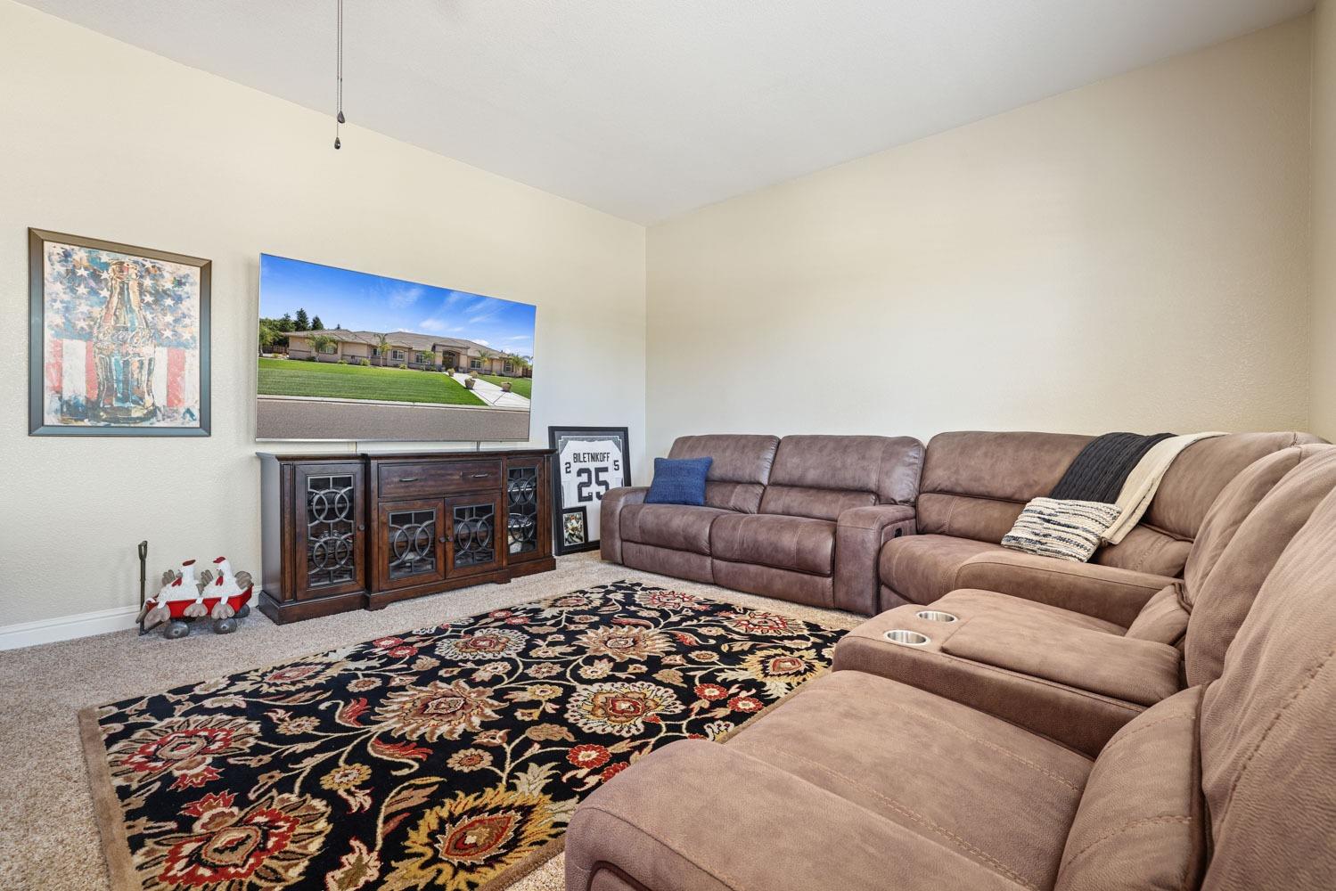1740 Johnny Avenue