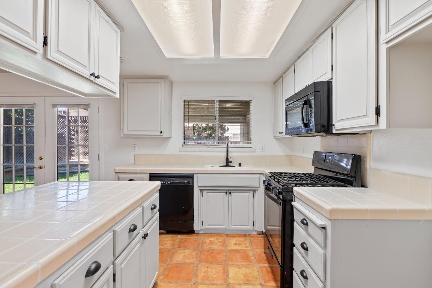 3513 Liongate Circle