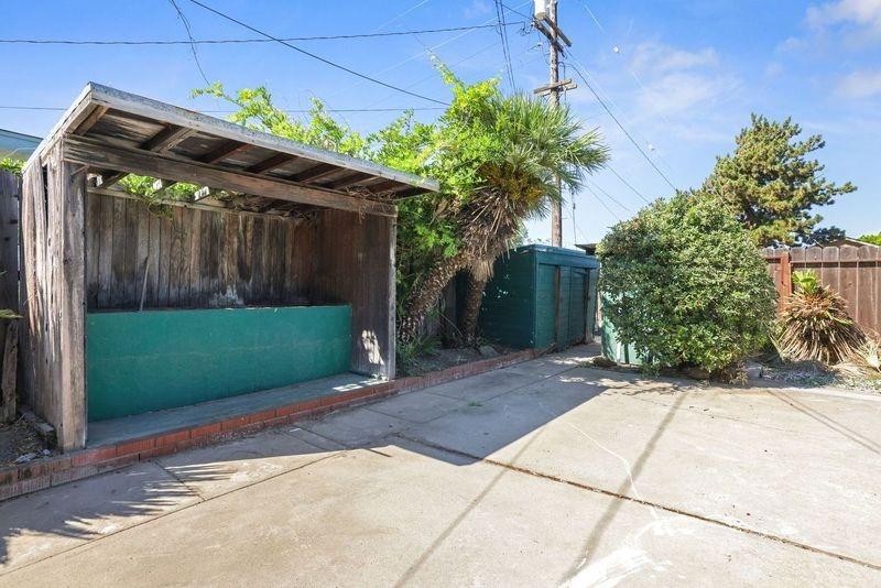 2332 Ada Street