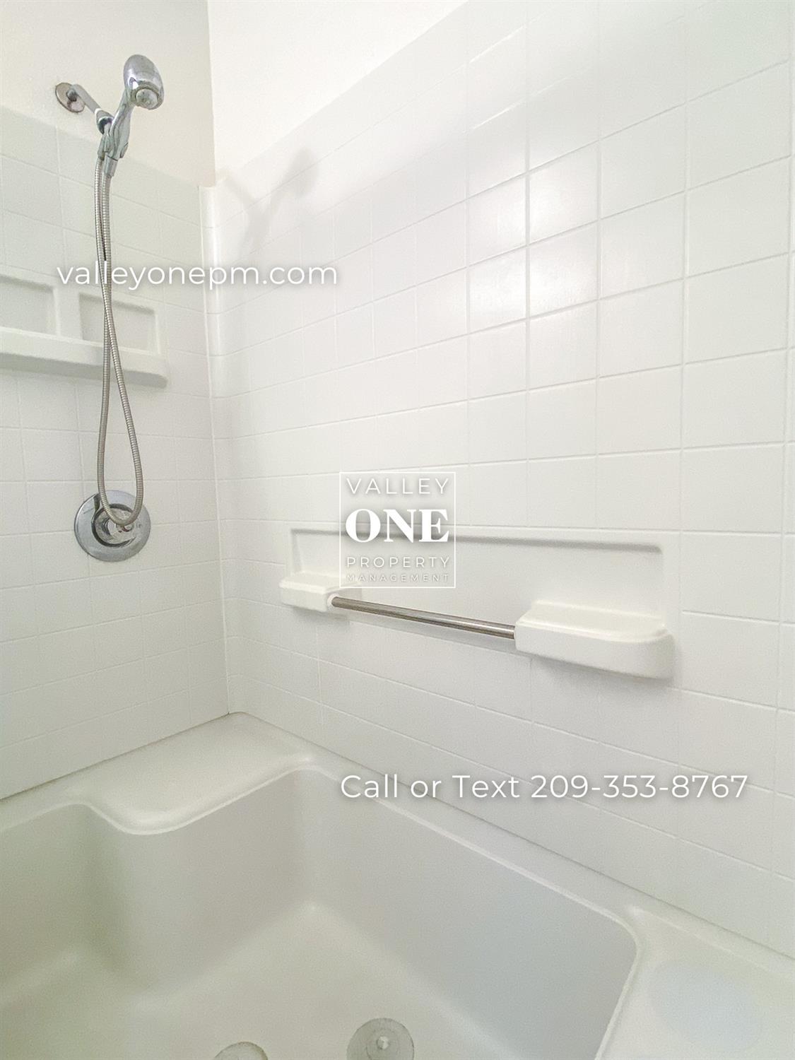 2905 Niagra Street 255