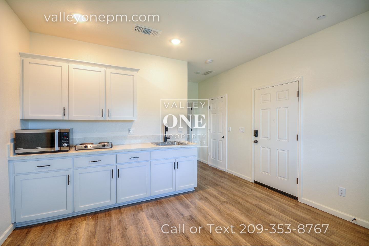 583 Melford Drive 1/2