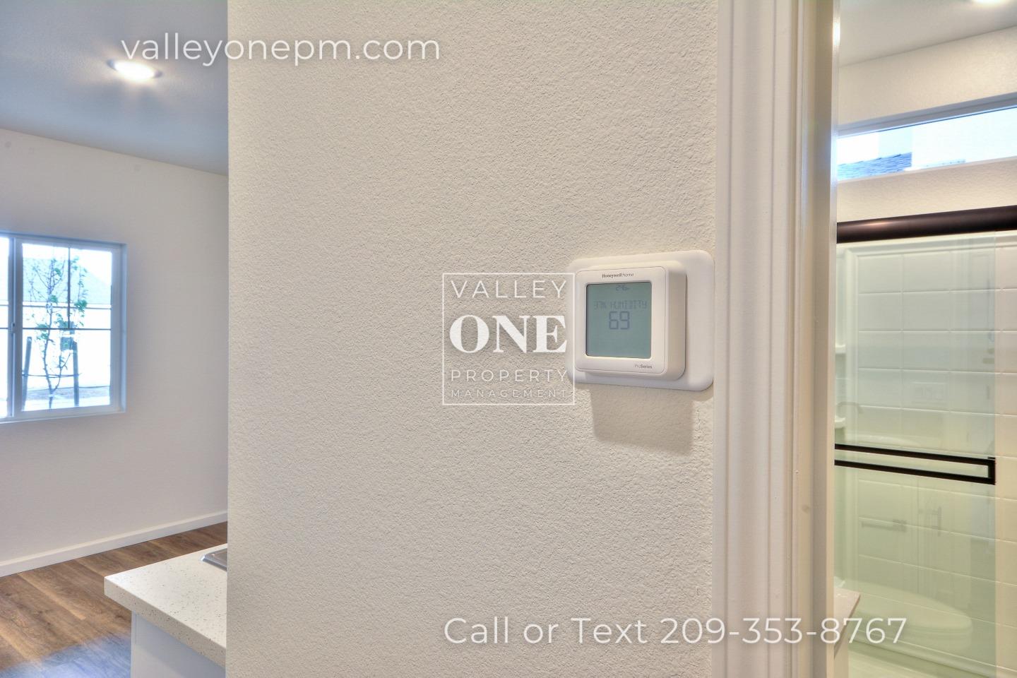 583 Melford Drive 1/2